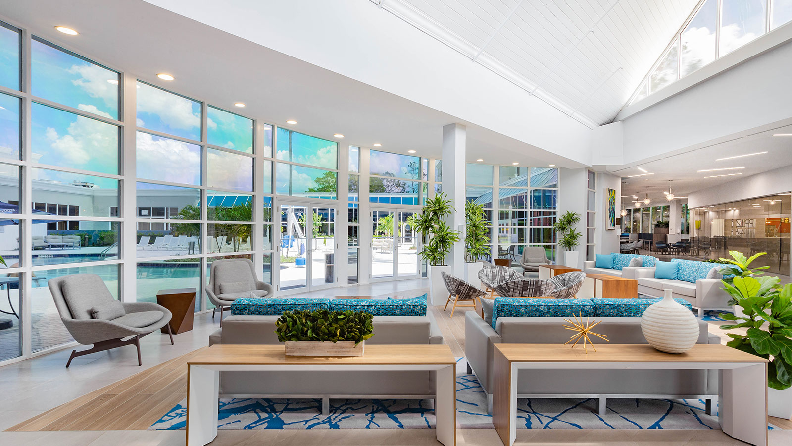 Slider-wyndham-orlando-lobby